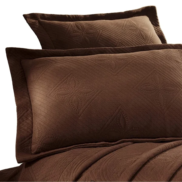 Cappuccino Brown Celtic Circles Scalloped Bedspread Set With Pillow Shams