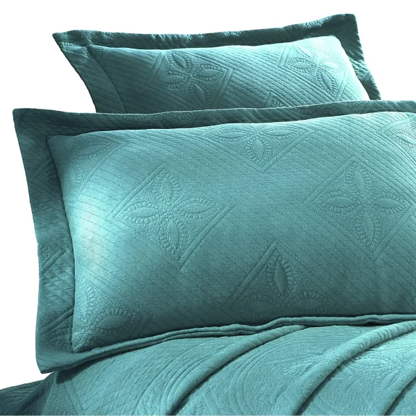 Peacock Blue Celtic Circles Scalloped Bedspread Set With Pillow Shams